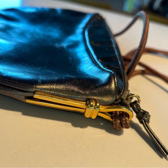 Rodo Italy Vintage Bonze/Gold Metallic Leather Bag /gorgeous gold side detailing - Picture 4 of 7